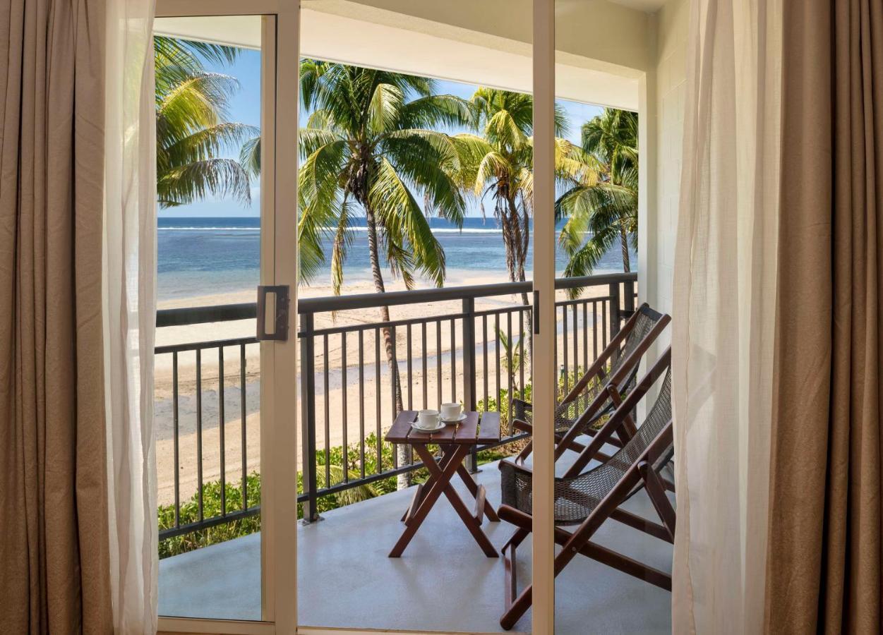 奥瑞格斐济海滩度假酒店 克罗托格 外观 照片 A view of the beach from a room at the resort